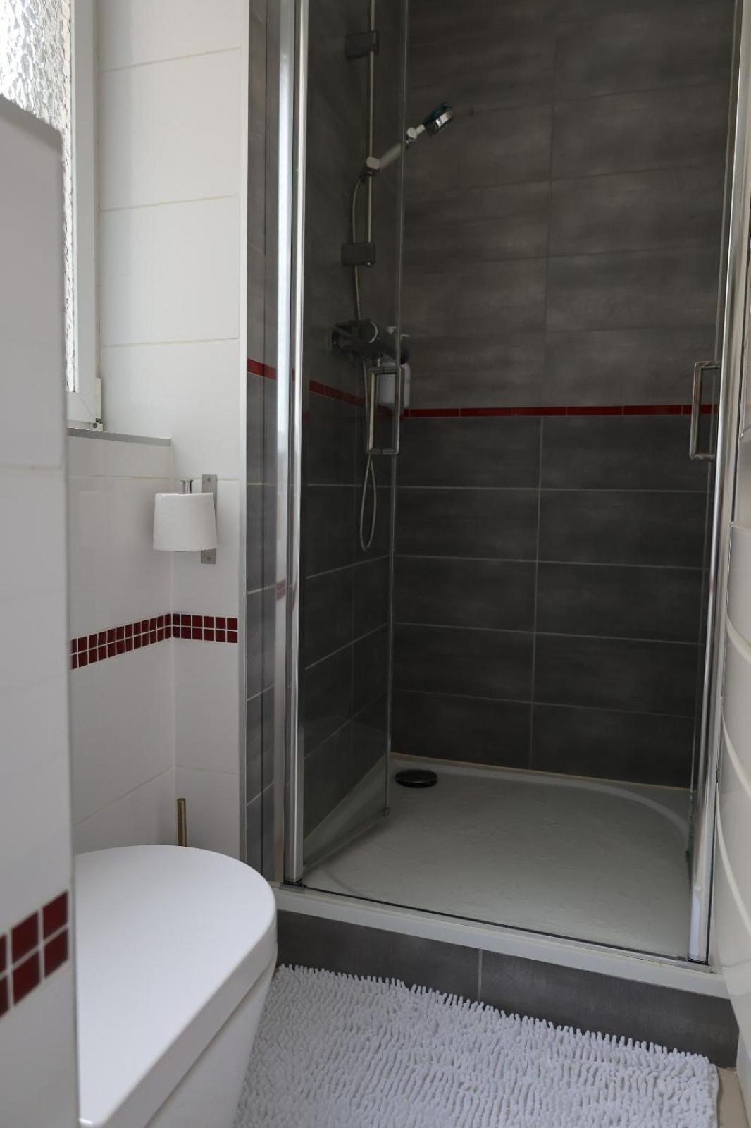 Quai Des Ducs Appartement *
